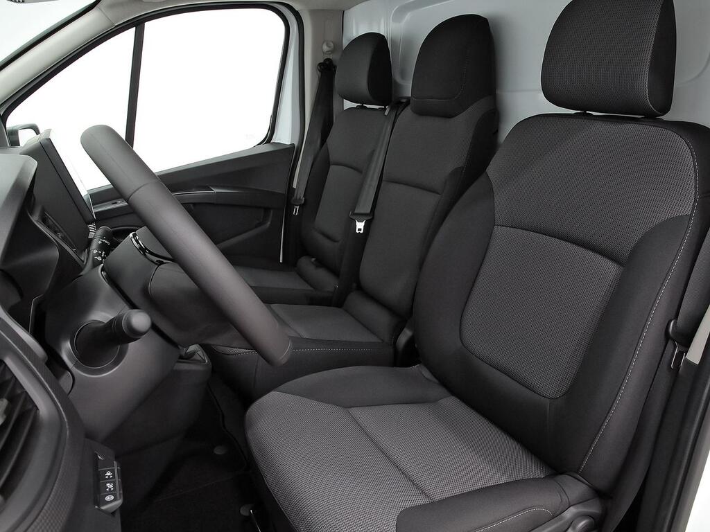 Nissan Primastar 2.0DCI 130CV ACENTA L1H1 4P 13