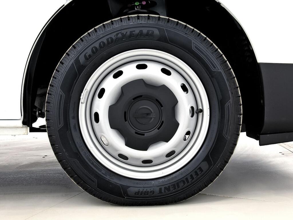 Nissan Primastar 2.0DCI 130CV ACENTA L1H1 4P 11