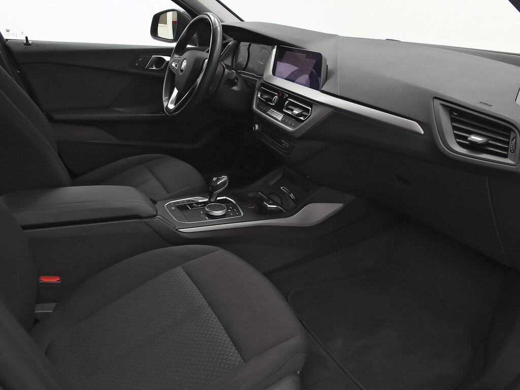 BMW Serie 1 118i 8