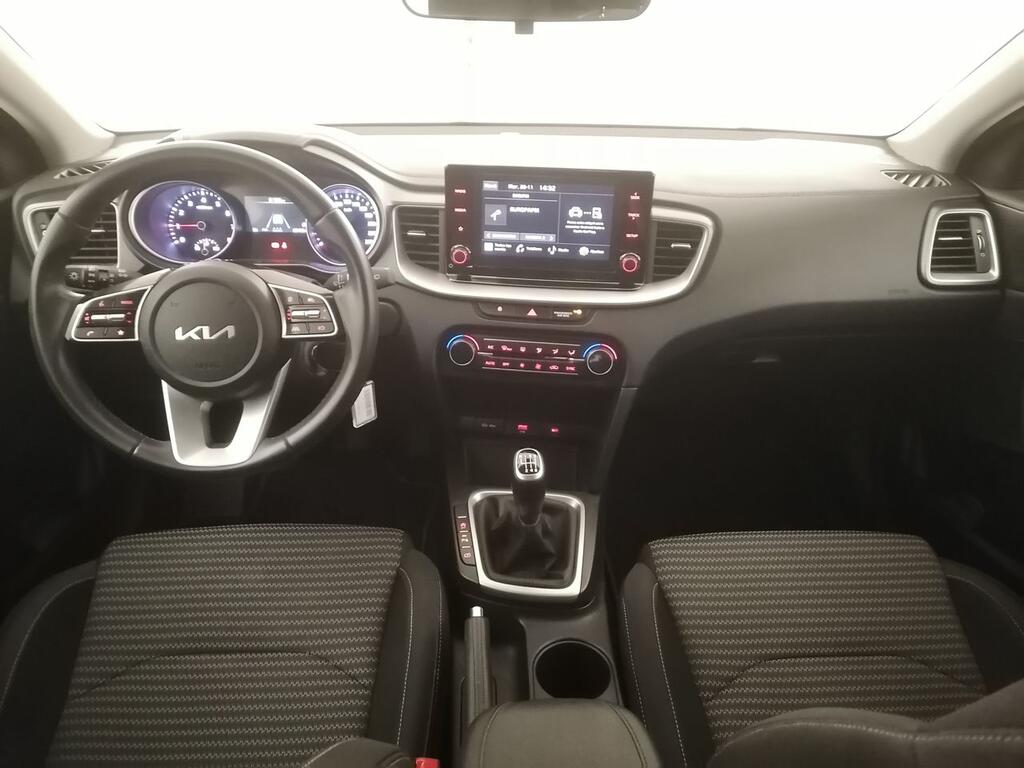 Kia XCeed 1.5 MHEV iMT Drive 118kW (160CV) 9