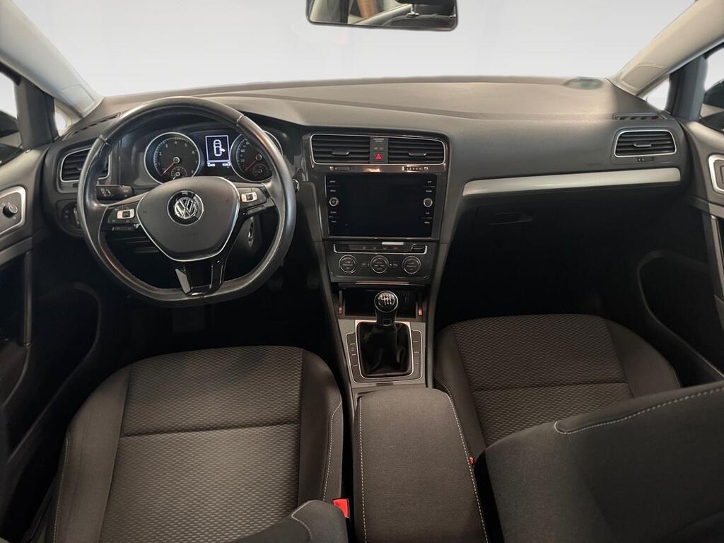 Volkswagen Golf Business 1.0 TSI 85kW (115CV) 4