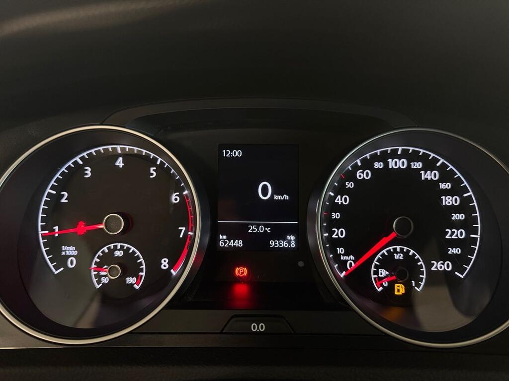 Volkswagen Golf Business 1.0 TSI 85kW (115CV) 11