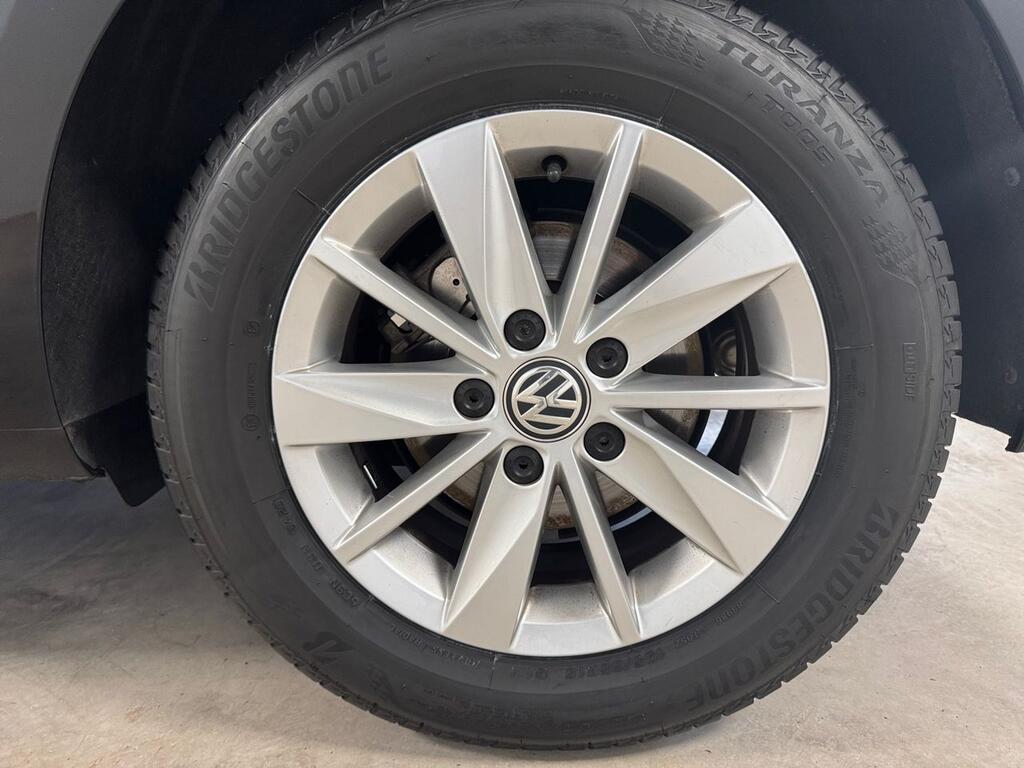 Volkswagen Golf Business 1.0 TSI 85kW (115CV) 8