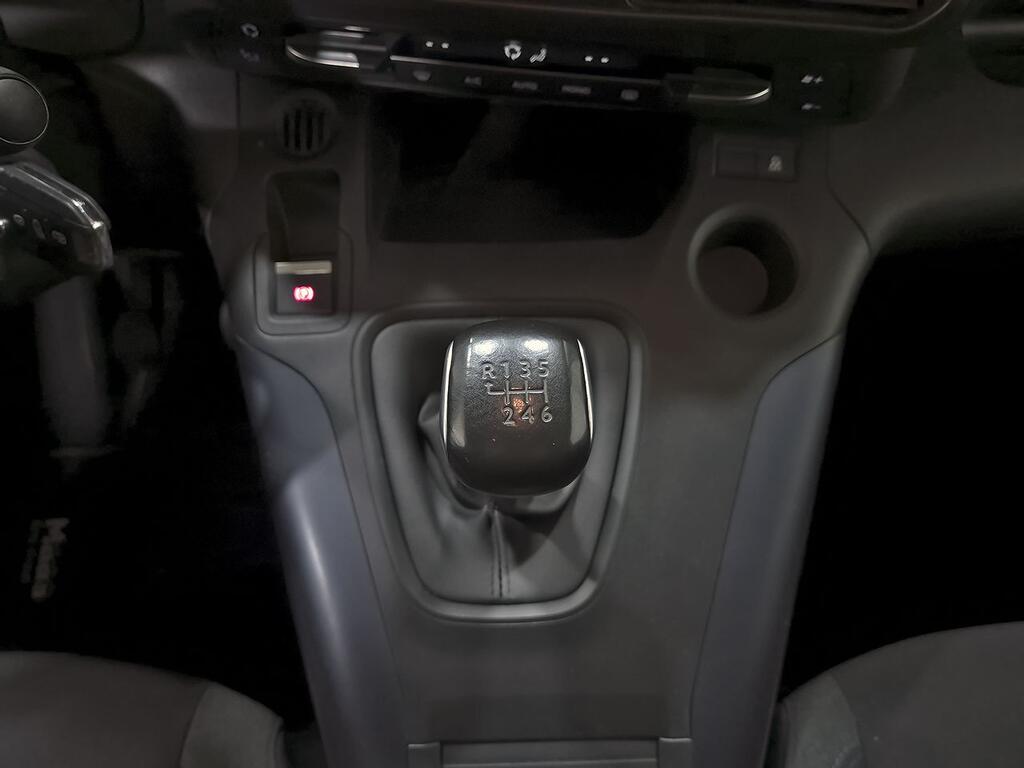 Peugeot Rifter 1.5 BLUEHDI 130 ALLURE STANDARD 5P 27