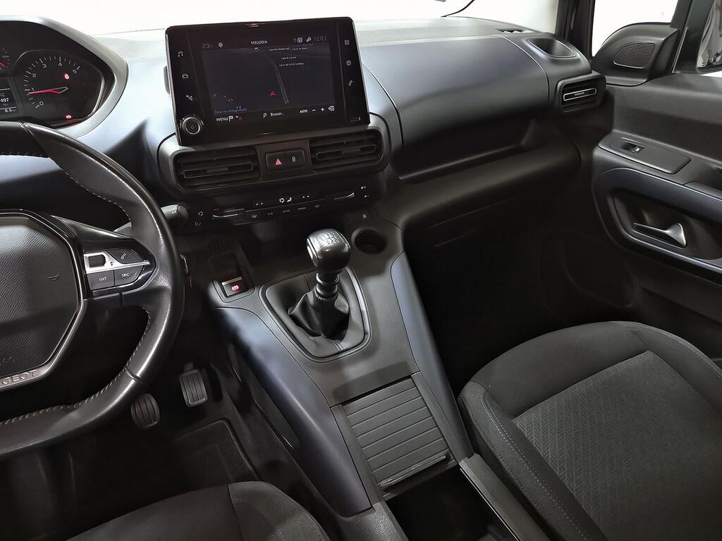 Peugeot Rifter 1.5 BLUEHDI 130 ALLURE STANDARD 5P 31