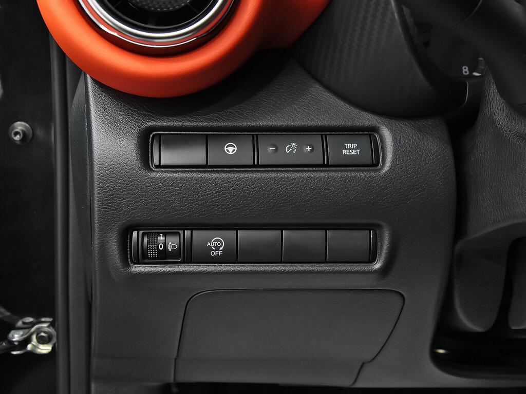 Nissan Juke DIG-T 84 kW N-Design Active 13
