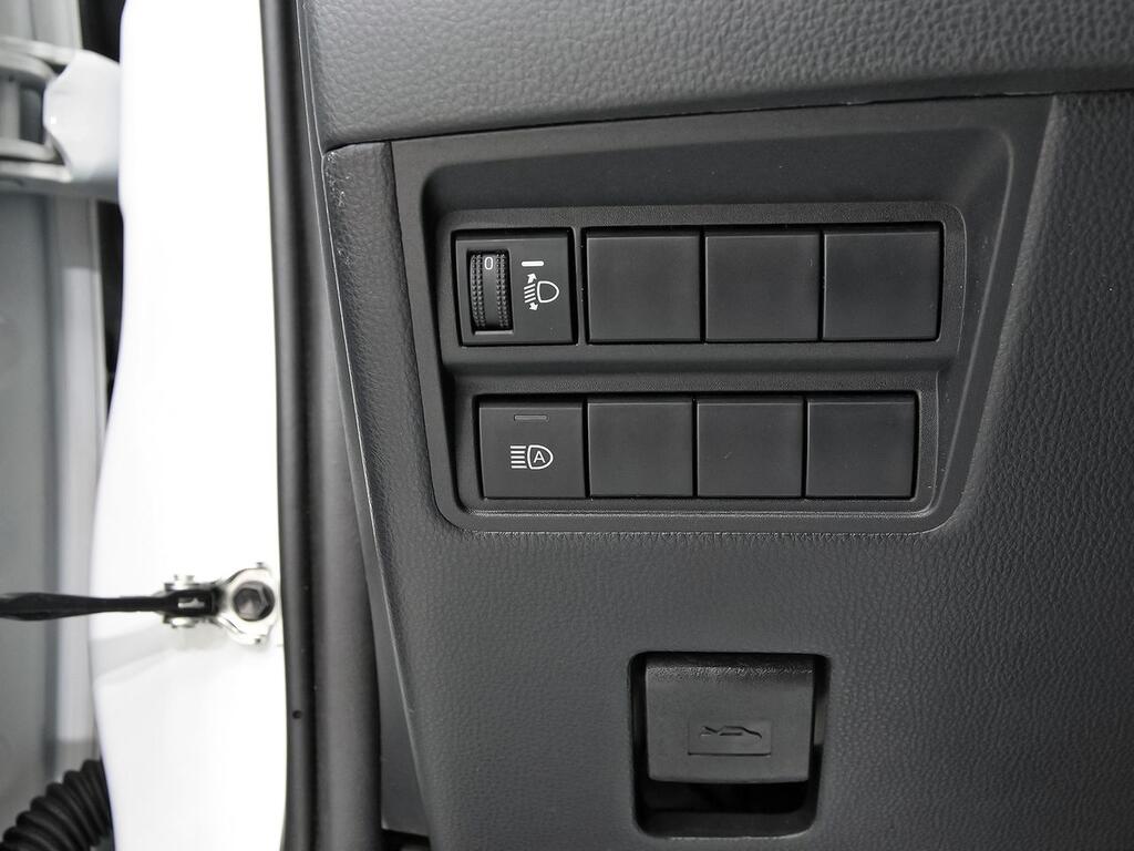 Toyota Yaris 1.0 70 Business 14