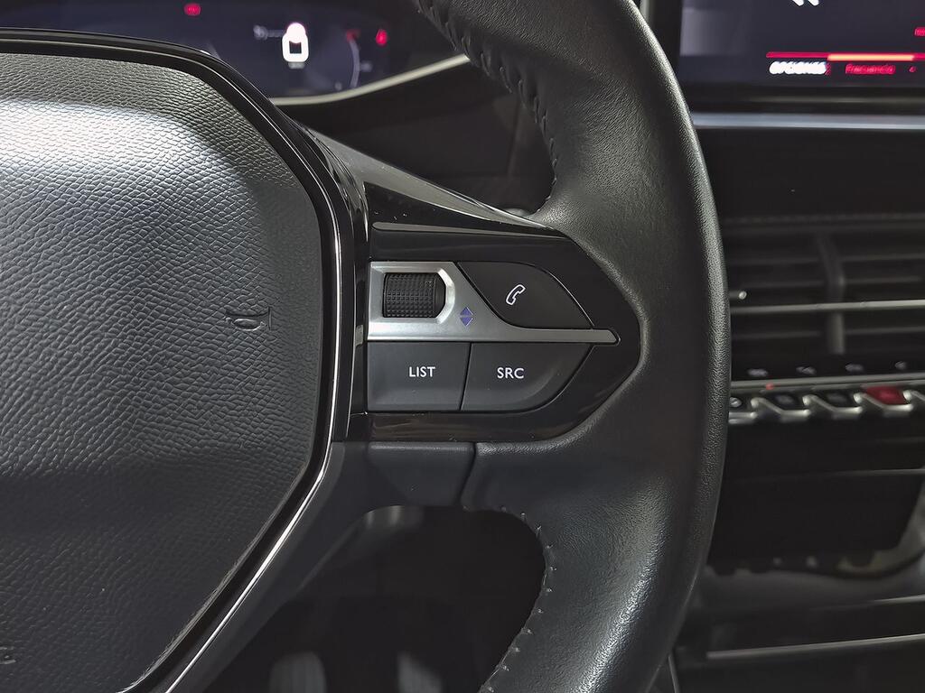 Peugeot 2008 Allure Puretech 130 S&S BVM6 17