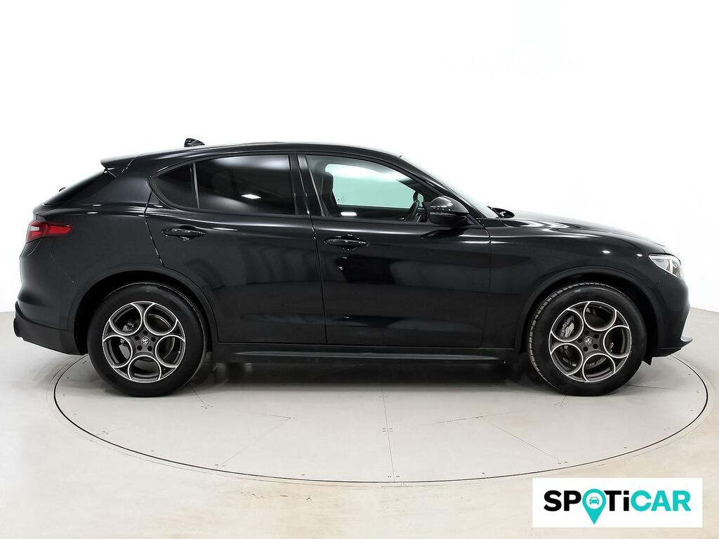 Alfa Romeo Stelvio 2.2 Diesel 140kW (190cv) SPRINT AWD 3