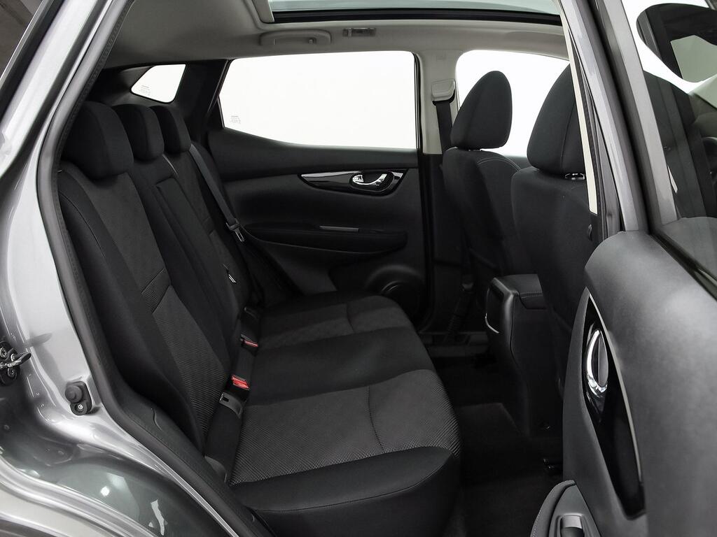 Nissan Qashqai 1.2 DIG-T XTRONIC N-CONNECTA 8
