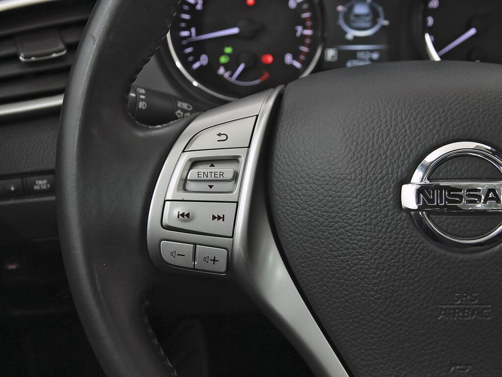 Nissan Qashqai 1.2 DIG-T XTRONIC N-CONNECTA 17