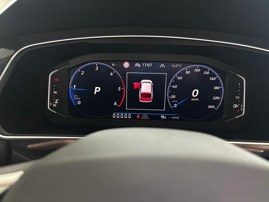 Volkswagen Tiguan R-Line 2.0 TDI 110kW (150CV) DSG 31