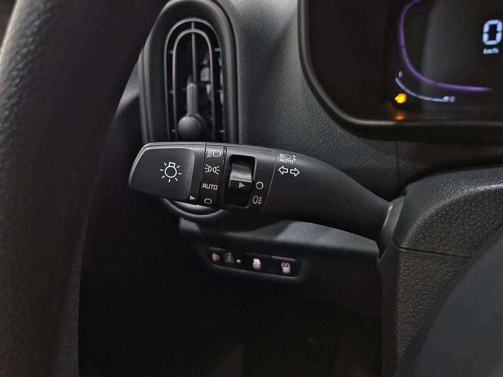 Kia Picanto 1.0 DPi 46kW (63CV) Concept 14