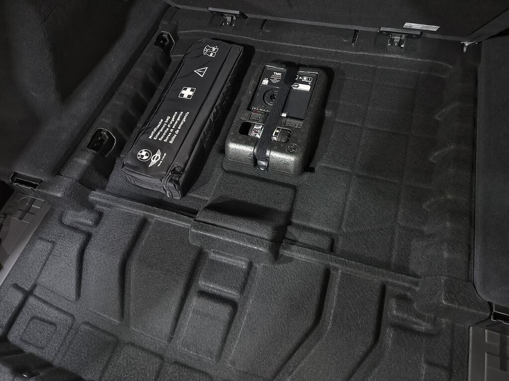 BMW Serie 3 318d Auto.Touring 44