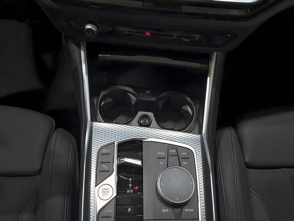 BMW Serie 3 318d Auto.Touring 37