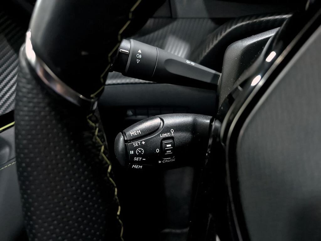 Peugeot 2008 GT Puretech 130 S&S 6 Vel. MAN 15