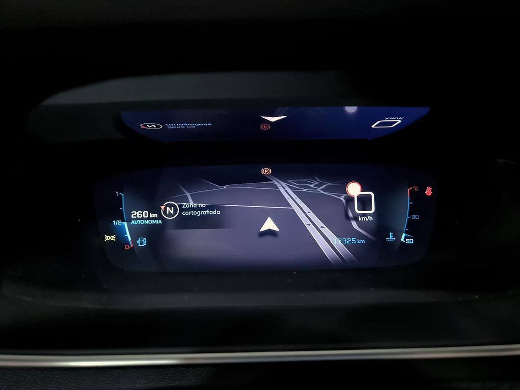 Peugeot 2008 GT Puretech 130 S&S 6 Vel. MAN 13