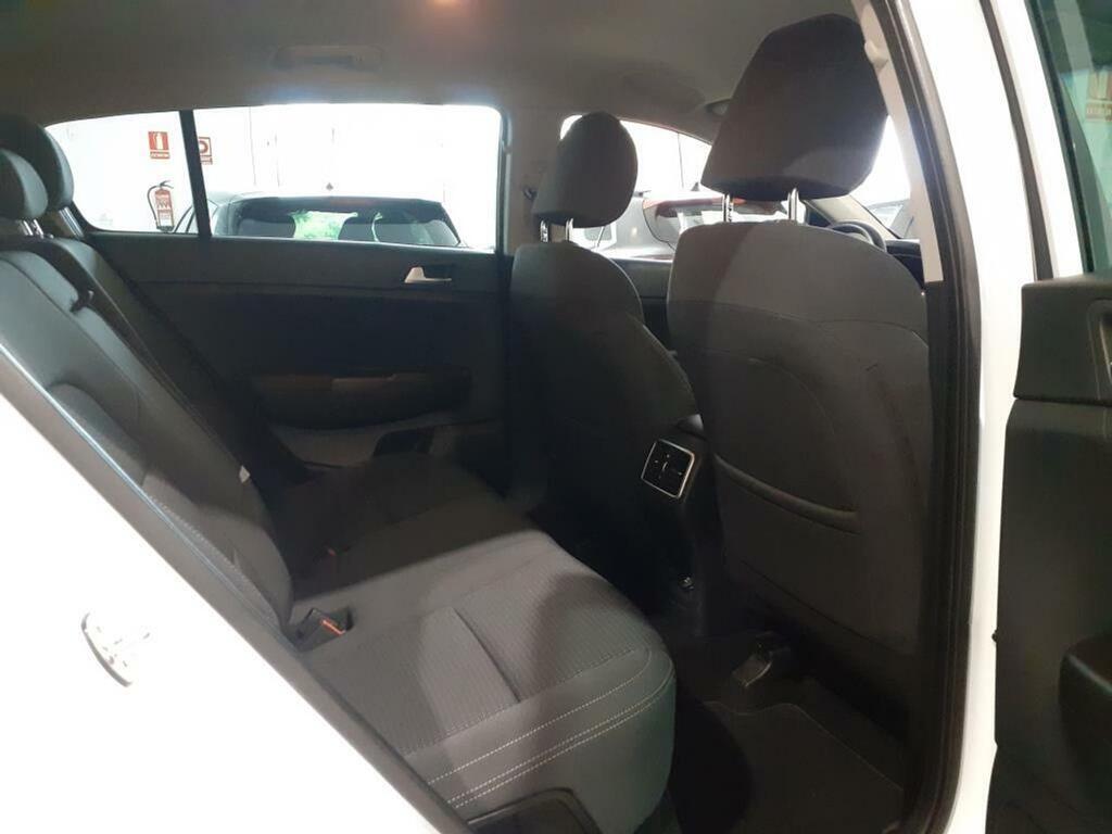 Kia Sportage 1.6 GDi x-Tech17 4x2 11
