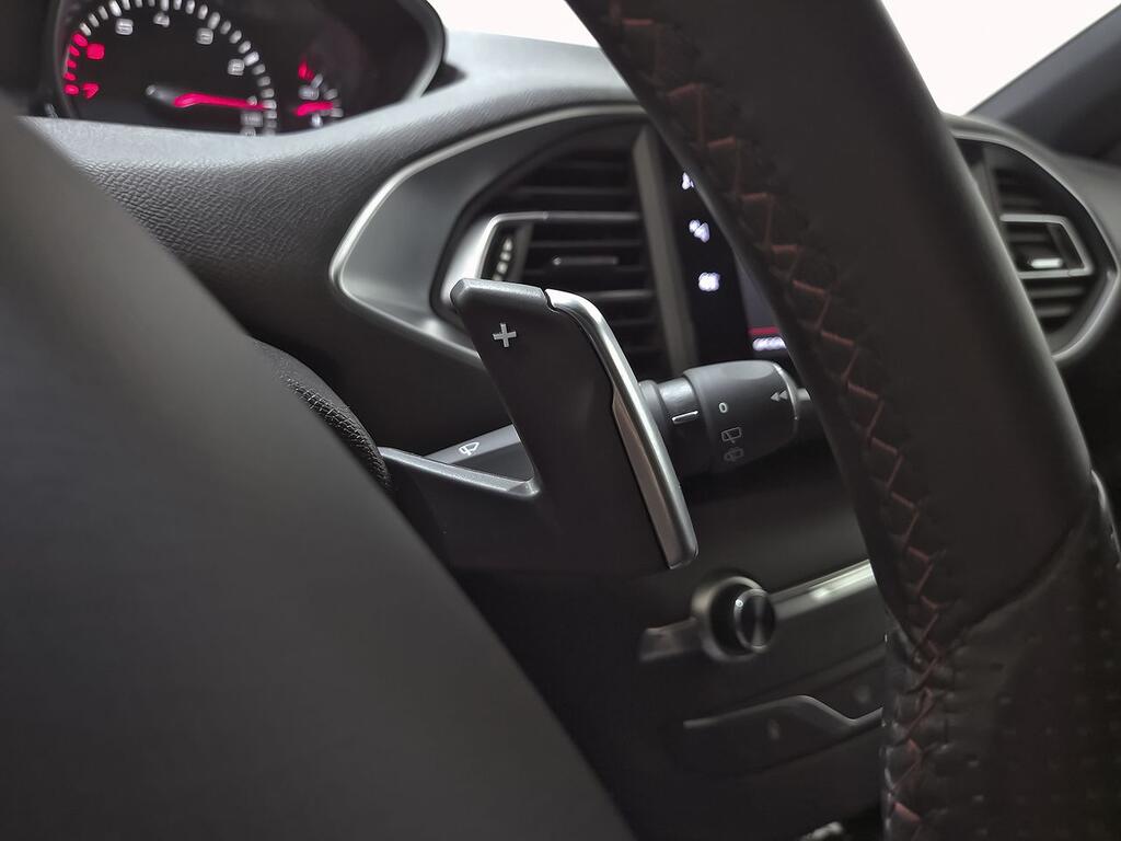 Peugeot 308 5P GT Pack PureTech 130 S&S EAT8 17