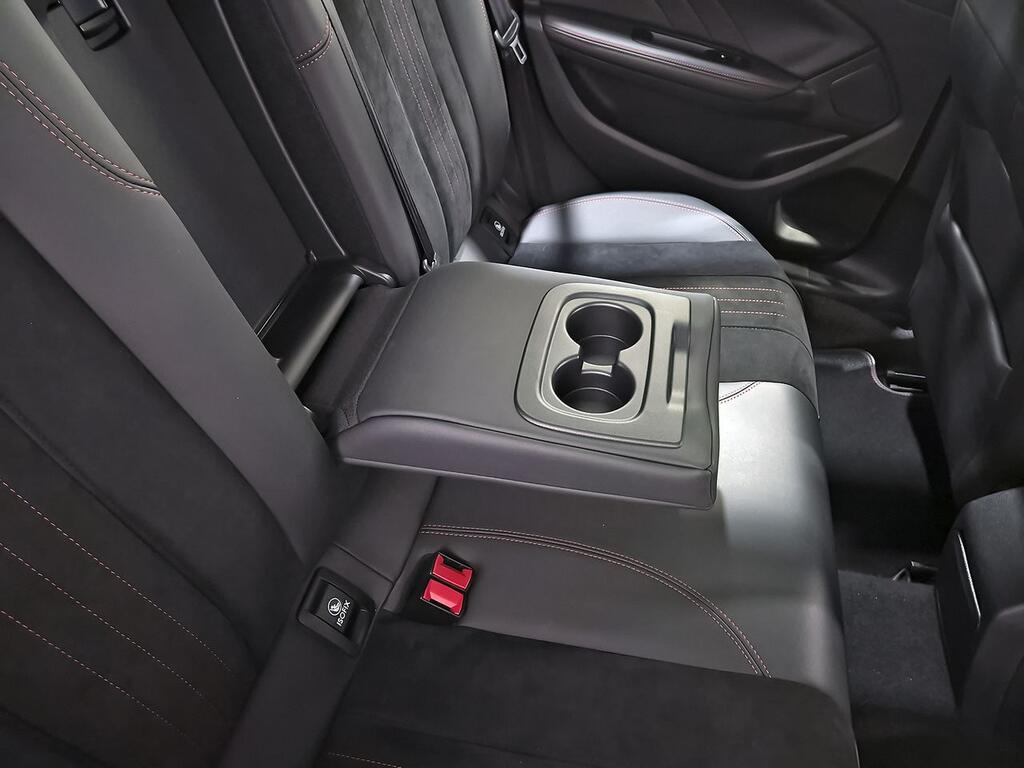 Peugeot 308 5P GT Pack PureTech 130 S&S EAT8 11