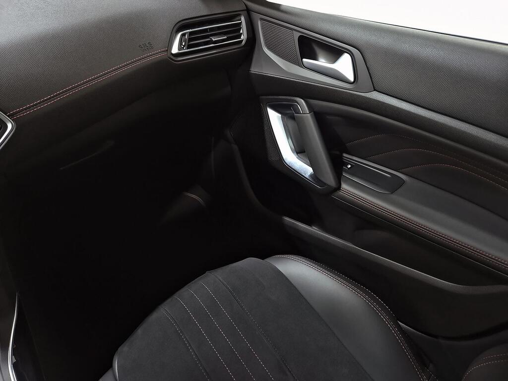 Peugeot 308 5P GT Pack PureTech 130 S&S EAT8 32
