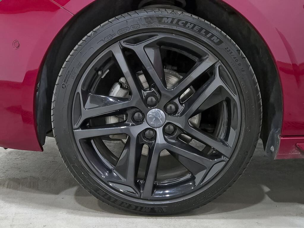 Peugeot 308 5P GT Pack PureTech 130 S&S EAT8 10