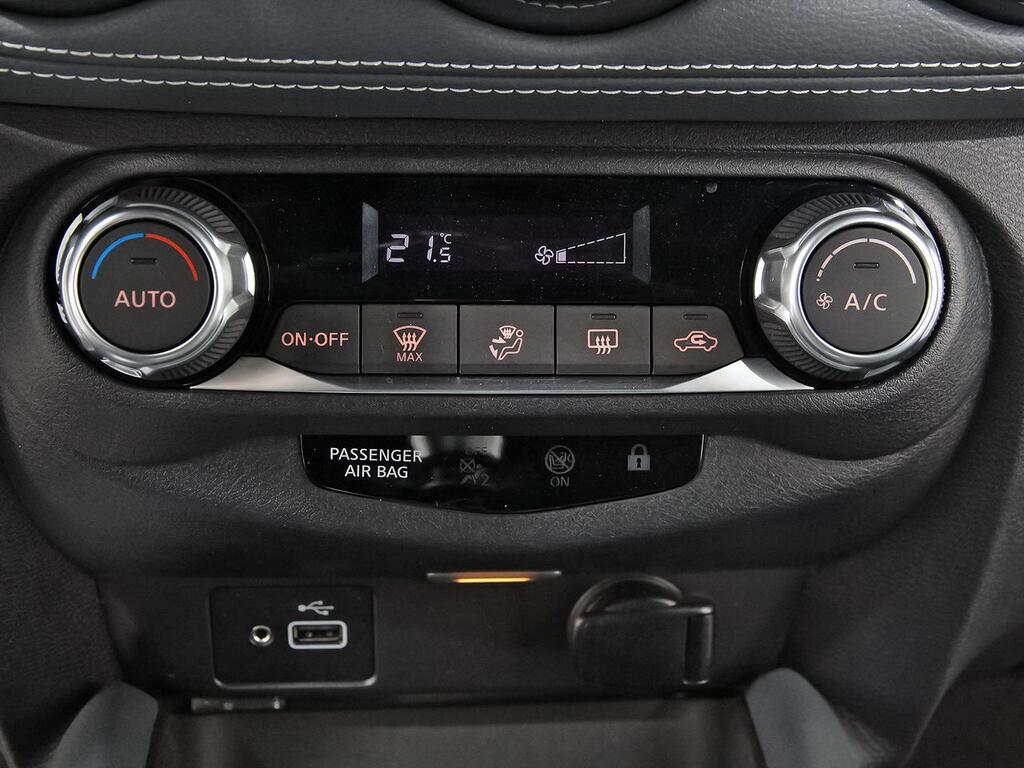 Nissan Juke DIG-T 84 kW (114 CV) 6M/T N-Connecta 26