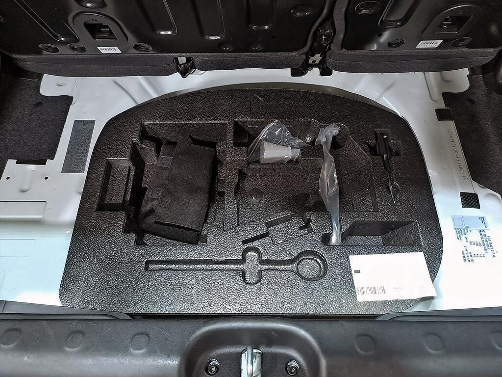 Fiat Panda Panda Hybrid 1.0 51kw (70CV) 28