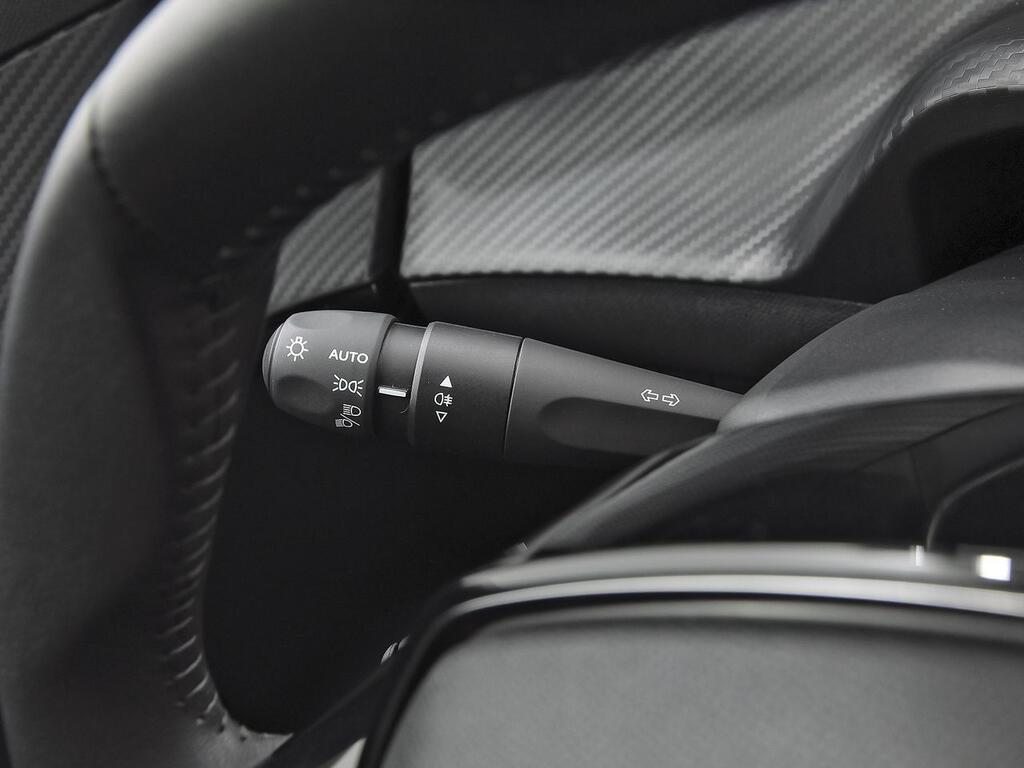 Peugeot 208 Active Puretech 100 14
