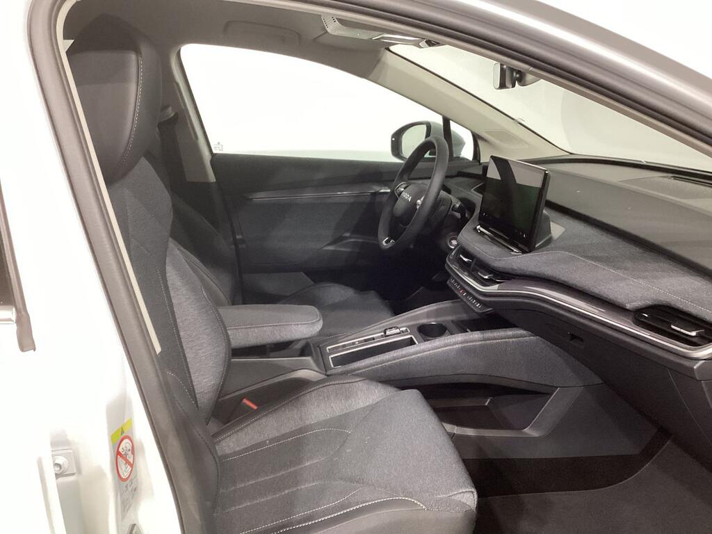 Skoda Elroq 150 kW (204 CV) 63 kWh (59 kwh neta) 5