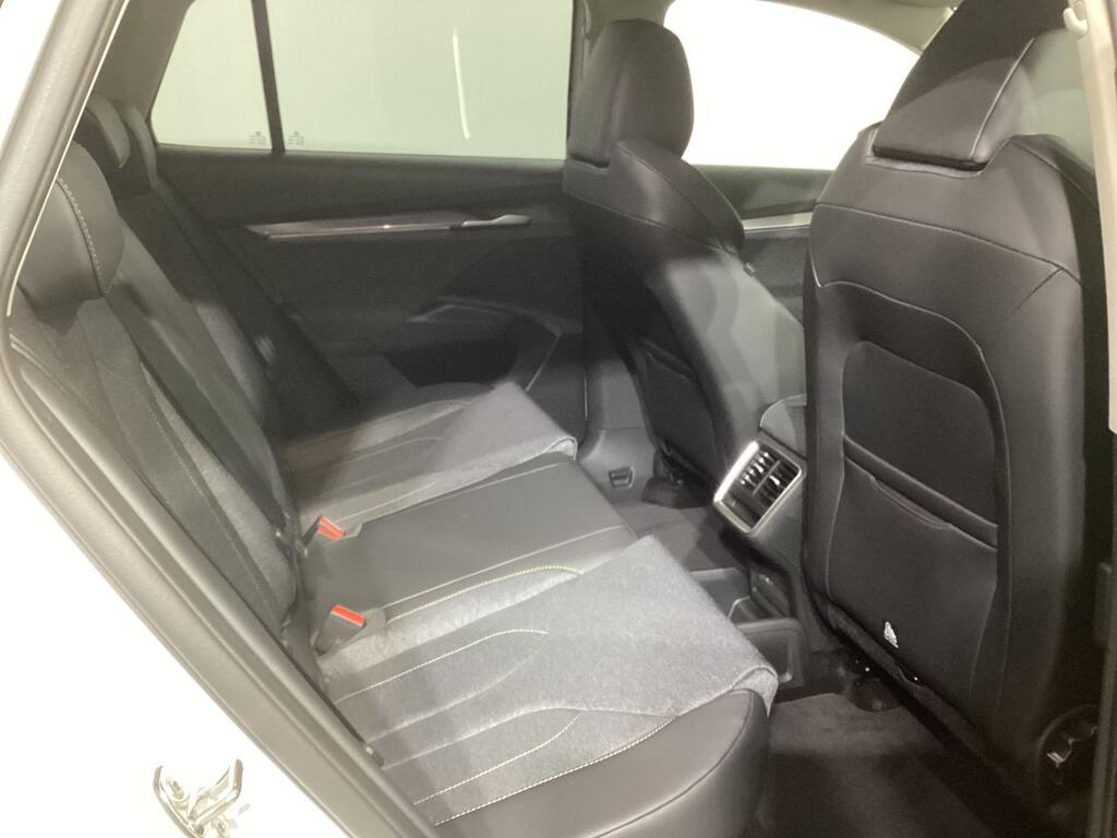 Skoda Elroq 150 kW (204 CV) 63 kWh (59 kwh neta) 6