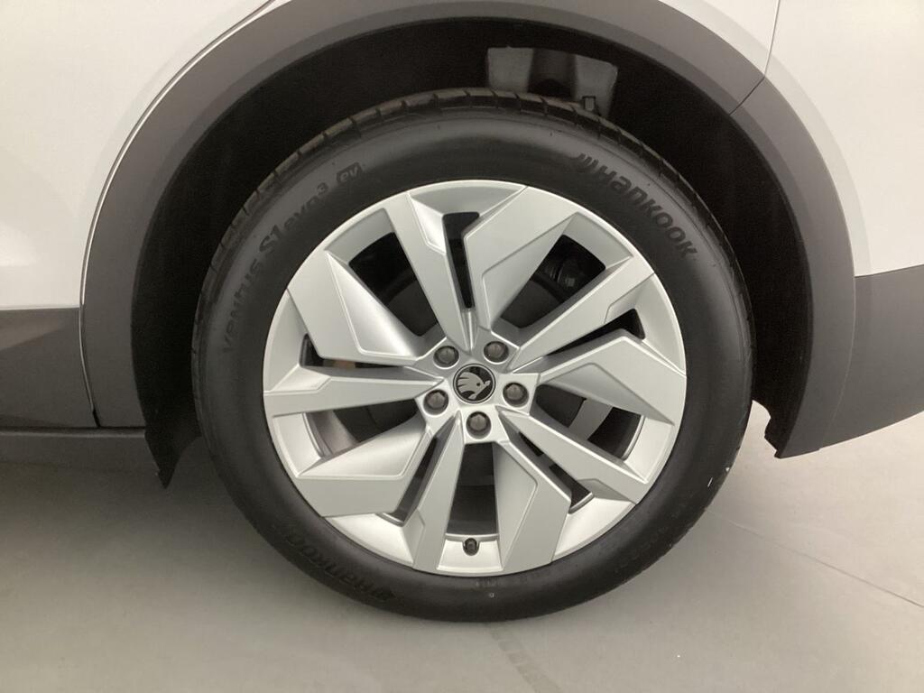 Skoda Elroq 150 kW (204 CV) 63 kWh (59 kwh neta) 8