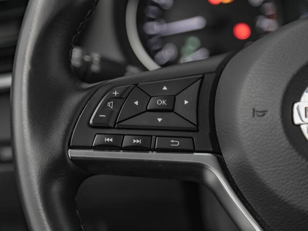 Nissan Qashqai DIG-T 103 kW (140 CV) E6D N-CONNECTA 9