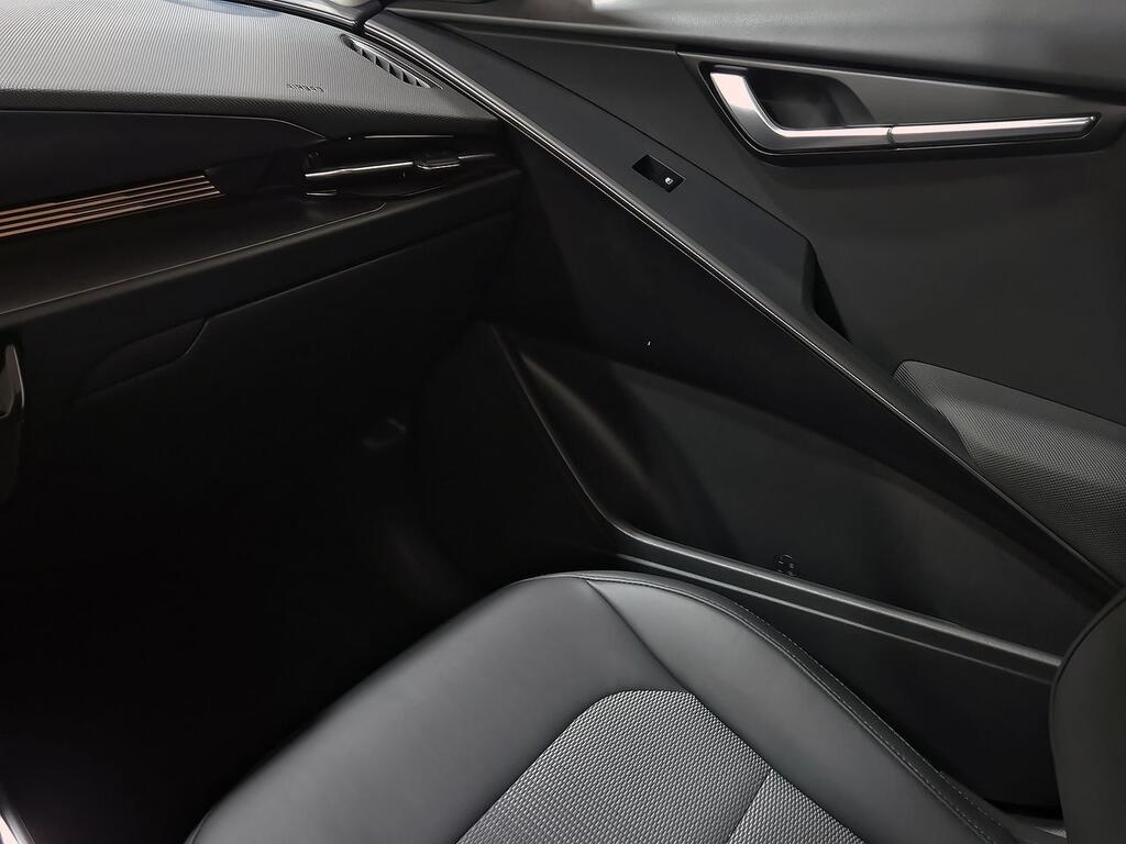 Kia Niro 1.6 GDi PHEV 104kW (141CV) Drive 41