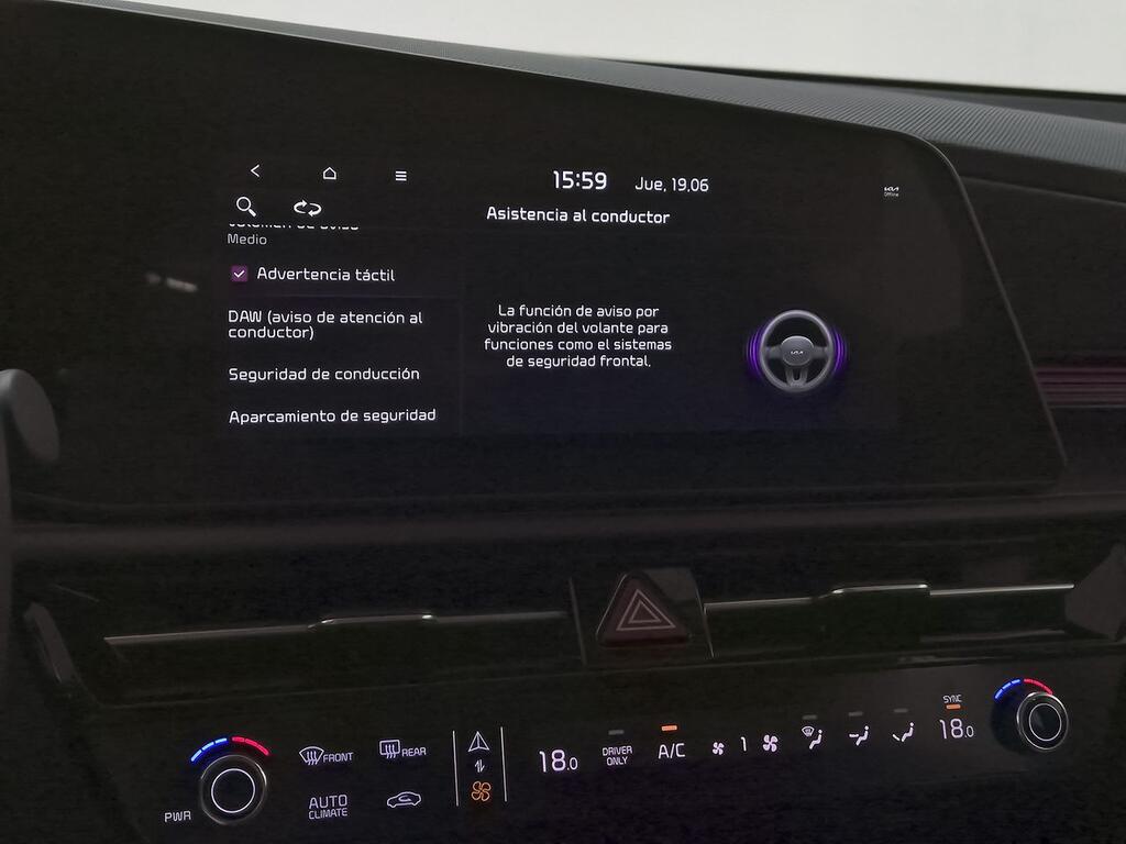 Kia Niro 1.6 GDi PHEV 104kW (141CV) Drive 32