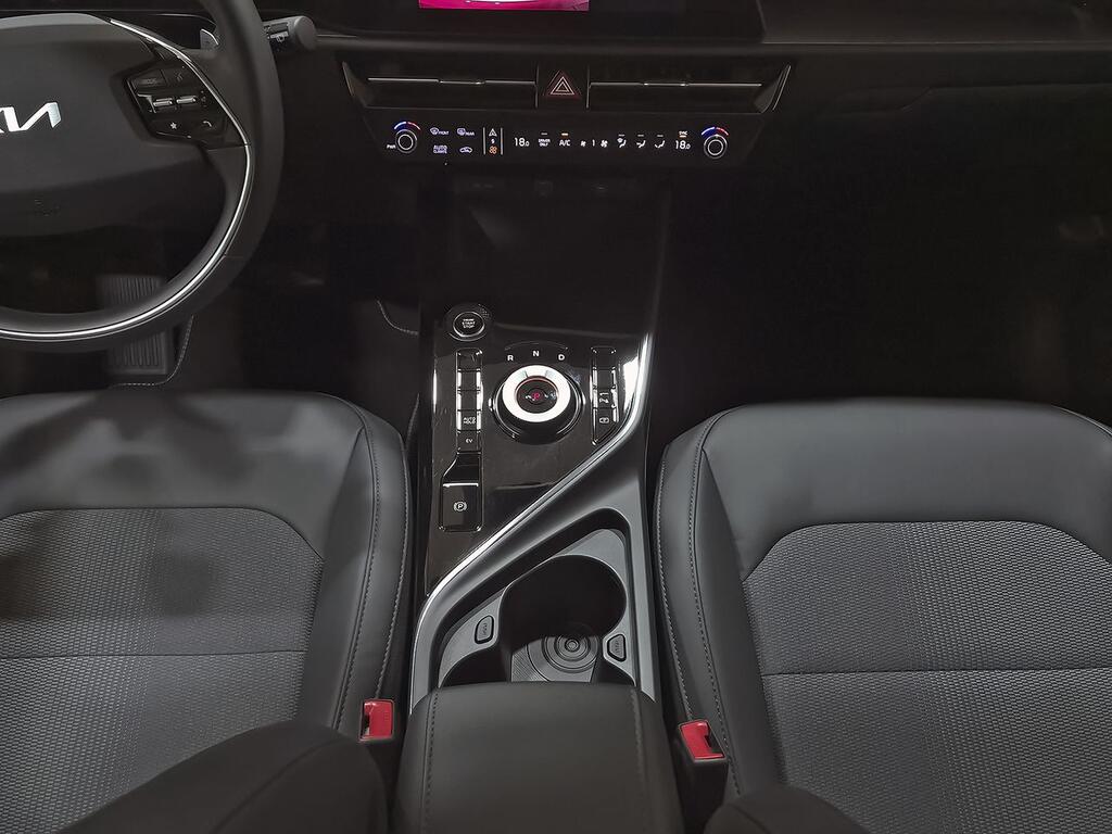 Kia Niro 1.6 GDi PHEV 104kW (141CV) Drive 42
