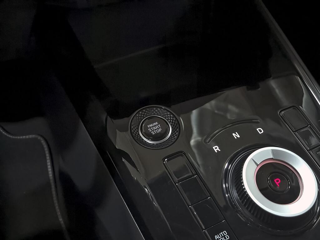 Kia Niro 1.6 GDi PHEV 104kW (141CV) Drive 39