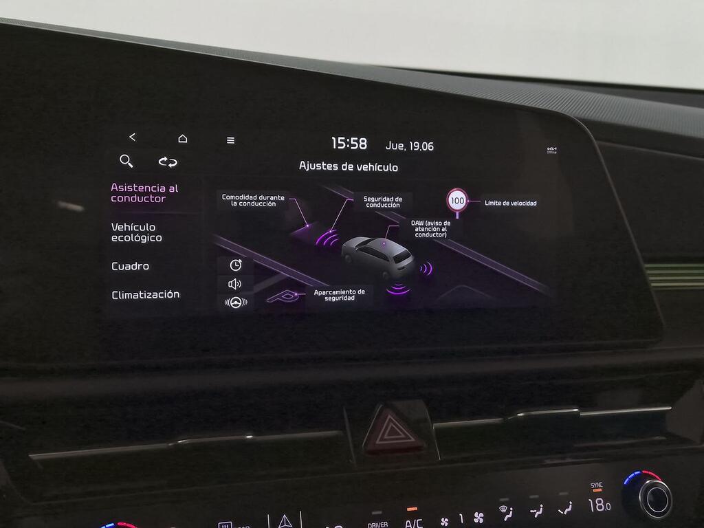 Kia Niro 1.6 GDi PHEV 104kW (141CV) Drive 26