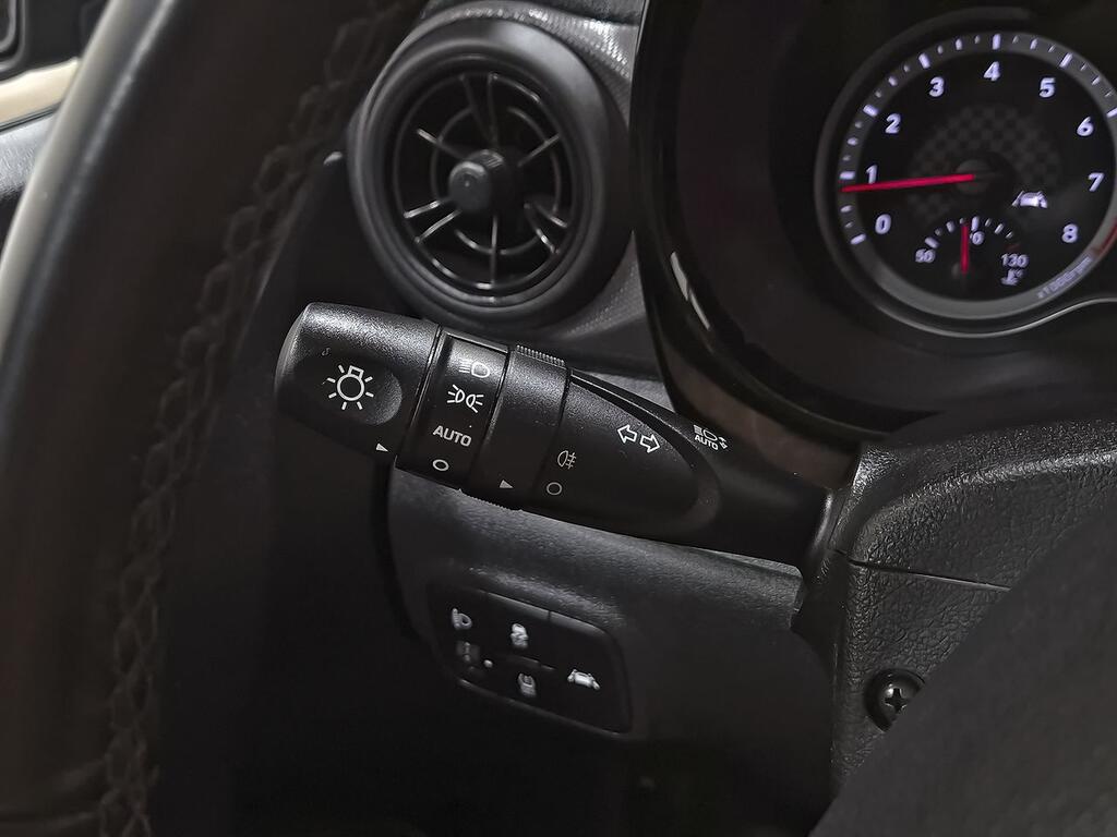 Hyundai i10 1.0 Klass 14