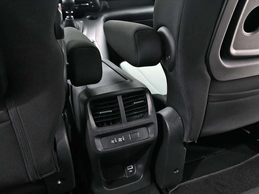 Citroën Berlingo Talla M BlueHDi 130 S&S 6v SHINE 30
