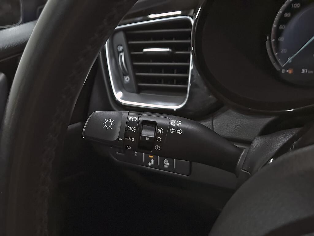 Kia XCeed 1.6 GDi PHEV 104kW (141CV) eMotion 14