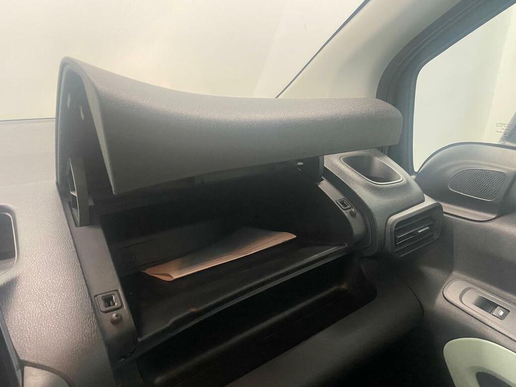 Citroën Berlingo Talla M BlueHDi 100 S&S FEEL PACK 23