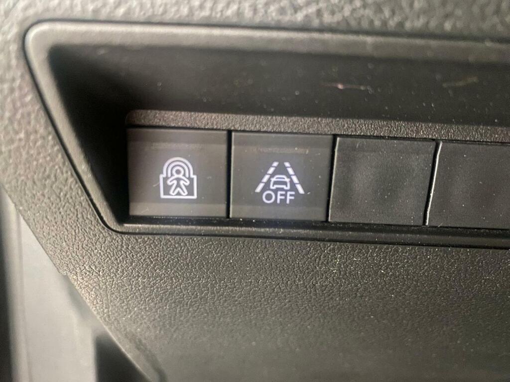 Citroën Berlingo Talla M BlueHDi 100 S&S FEEL PACK 17