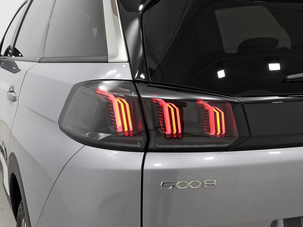 Peugeot 5008 1.2 PureTech 96KW S&S Allure Pack 32
