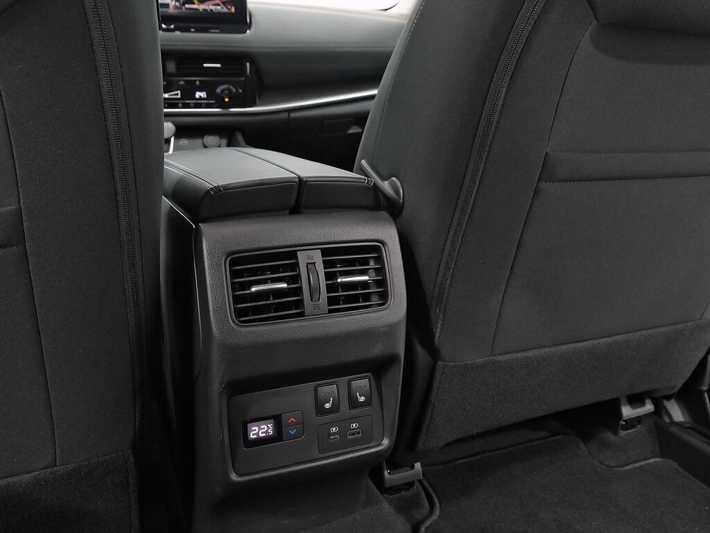 Nissan X-Trail 5pl 1.5T VC 120kW MHEV 4x2 N-Connecta 34