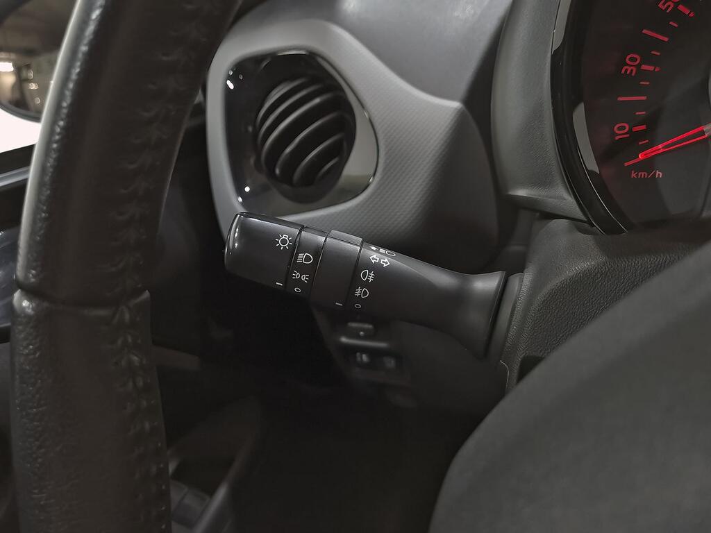 Peugeot 108 Active VTi 52kW (72CV) 14