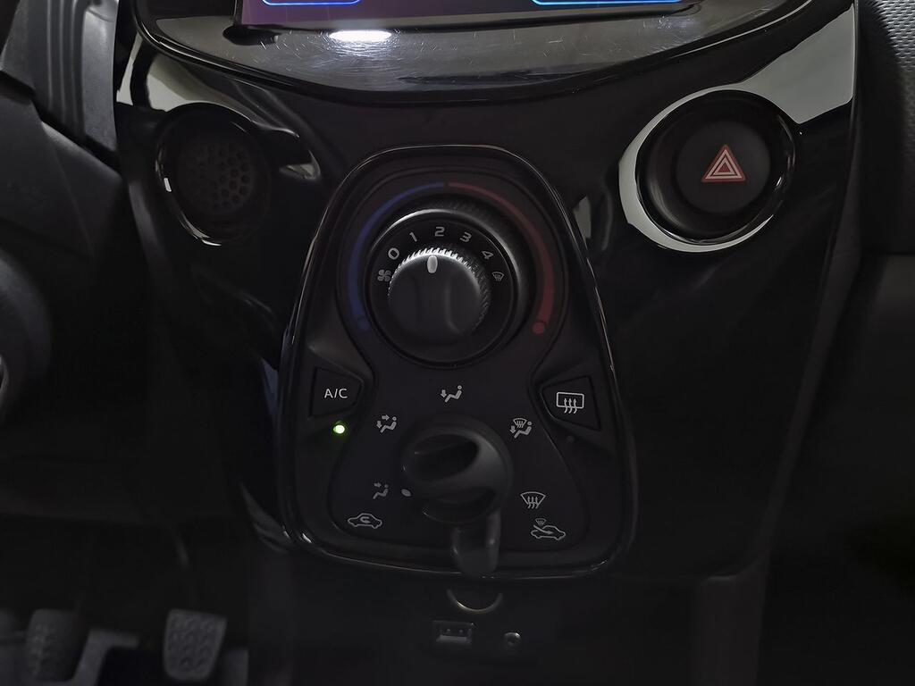 Peugeot 108 Active VTi 52kW (72CV) 21