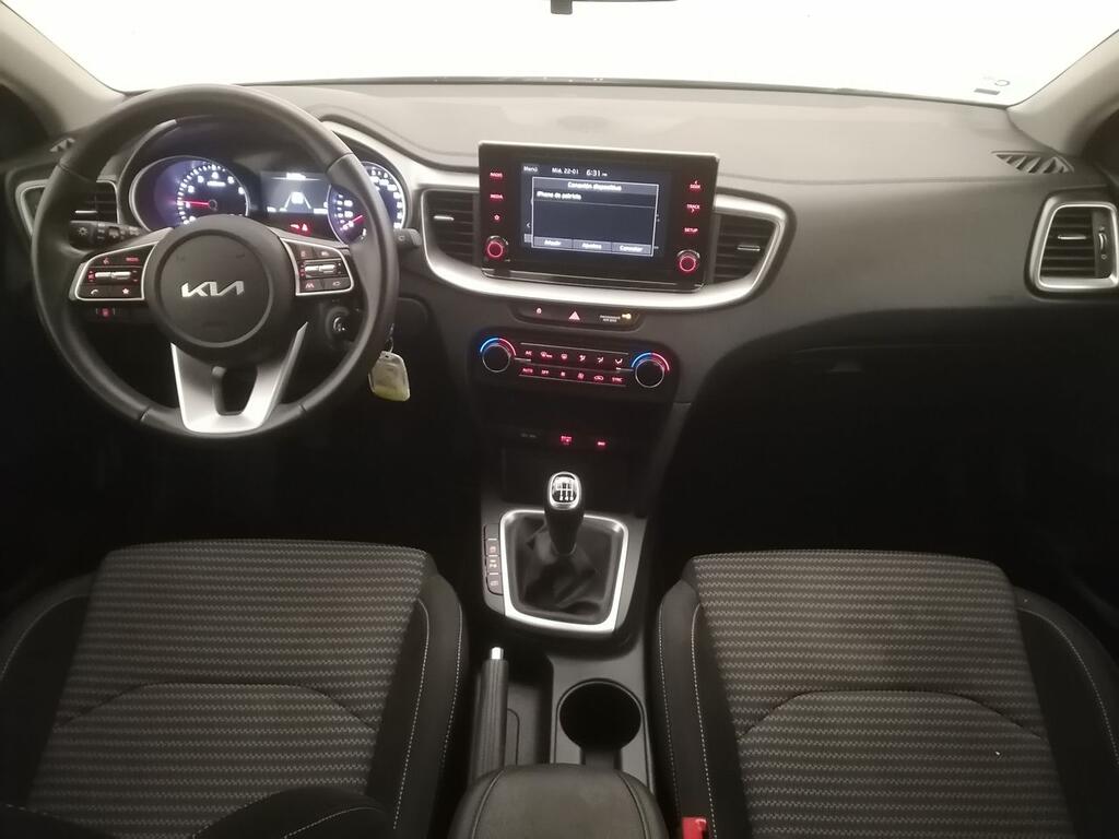 Kia XCeed 1.5 MHEV iMT Drive 118kW (160CV) 9