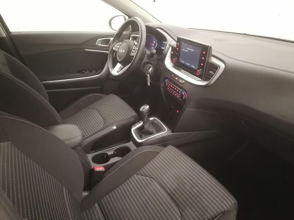 Kia XCeed 1.5 MHEV iMT Drive 118kW (160CV) 10