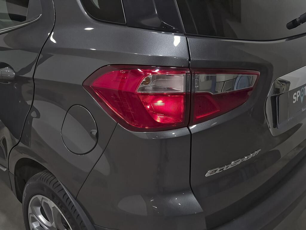 Ford Ecosport 1.0T EcoBoost 92kW (125CV) S&S Titanium 38